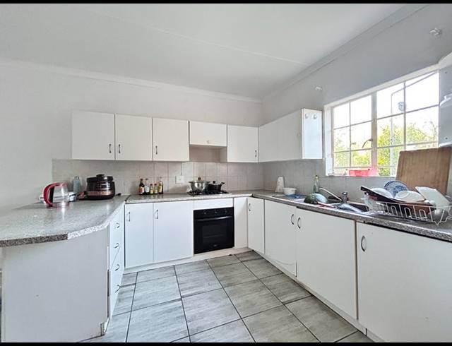 3 BEDROOM TOWNHOUSE FOR SALE IN ELANDSRAND